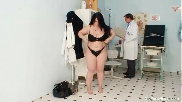 XXX Big fat mom mamma Rosana gyno doctor examinationvideo principali