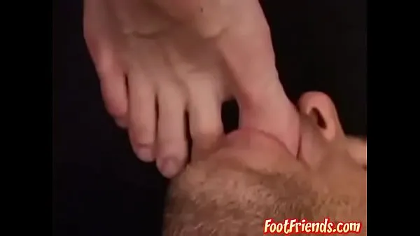 XXX Two horny hairy hunks in a sexy cum spilling feet action κορυφαία βίντεο