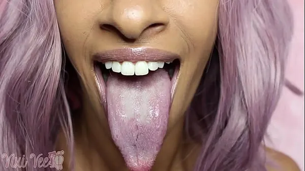 XXX Longue Long Tongue Lips Mouth Fetish Lollipop Sucking أفضل مقاطع الفيديو