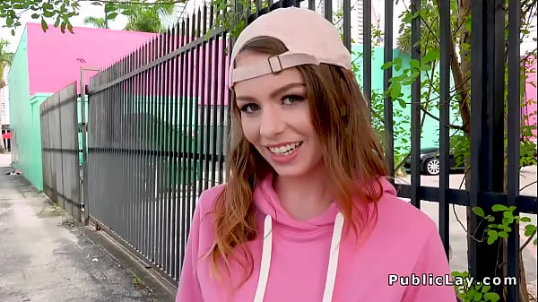 XXX Teen and fucking in public toppvideoer