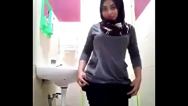 XXX garota hijab top Vídeos