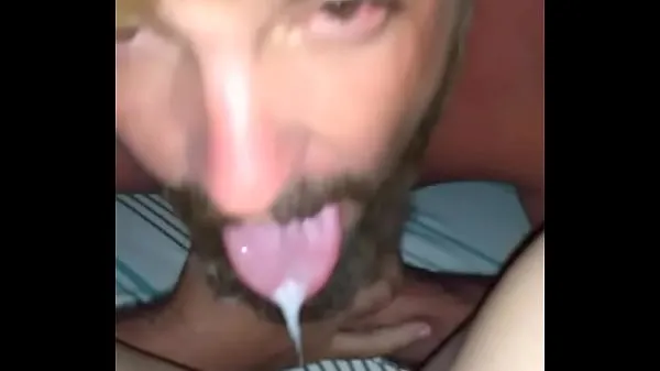 XXX Corno putzt die genossene Pussy der BrautTop-Videos