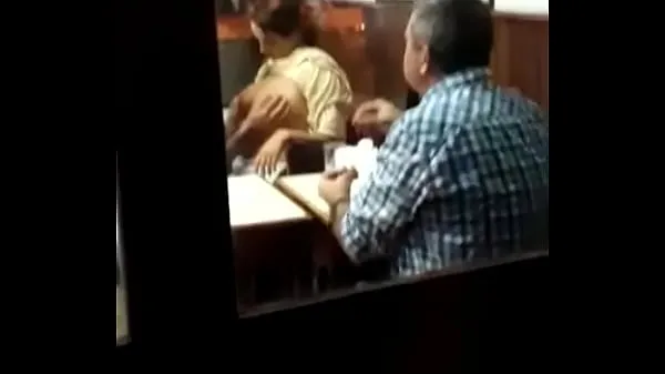 XXX Exhibicionismo en Bar Arocena Montevideo Video hàng đầu