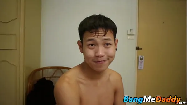 XXX Young Asian twink rides cock bareback and makes cum शीर्ष वीडियो