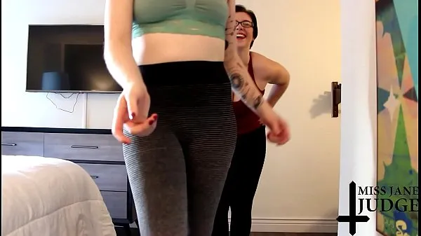 XXX Chantageado por Yoga Booty com Lux Lives top Vídeos