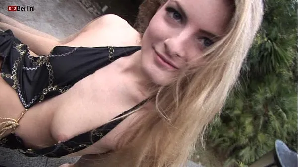 XXX Eroberlin Cayenne Klein je lave mon jeune fille en plein air Beetle meilleures vidéos