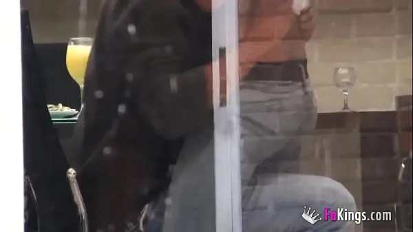 XXX Spying my hot neighbour fucking through her window शीर्ष वीडियो