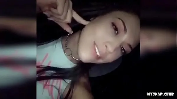 XXX Me hizo chupar su polla en el coche vídeos principales