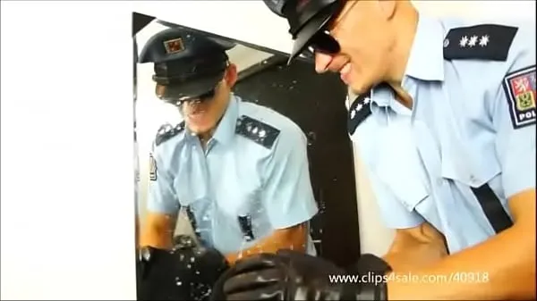 XXX DOMINANT COPS SPITS AND STOMPS ON SLAVE - 061 أفضل مقاطع الفيديو