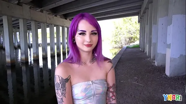 XXX YNGR - Hot Inked Purple Hair Punk Teen Gets Banged शीर्ष वीडियो