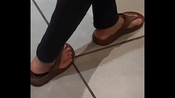 XXX Enjoy the feet of Indian women part 2 najlepších videí