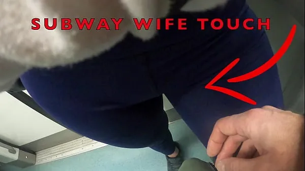 XXX My Wife Let Older Unknown Man to Touch her Pussy Lips Over her Spandex Leggings in Subway toppvideoer