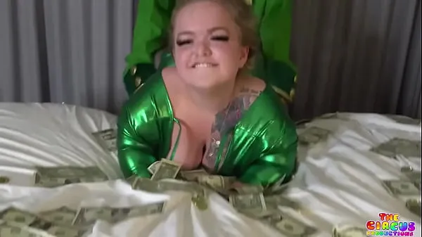 XXX Fucking a Leprechaun on Saint Patrick’s day top Videos