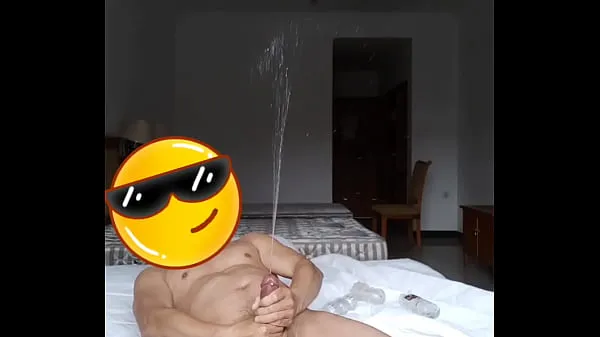 XXX Play cock masturbation in a small hotel أفضل مقاطع الفيديو