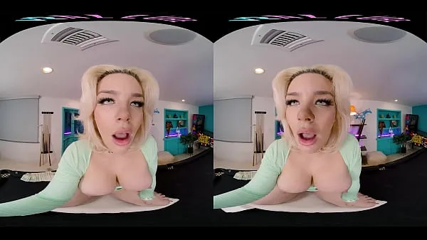 XXX Seductive blonde with big boobs gives you a steamy show in VR วิดีโอยอดนิยม