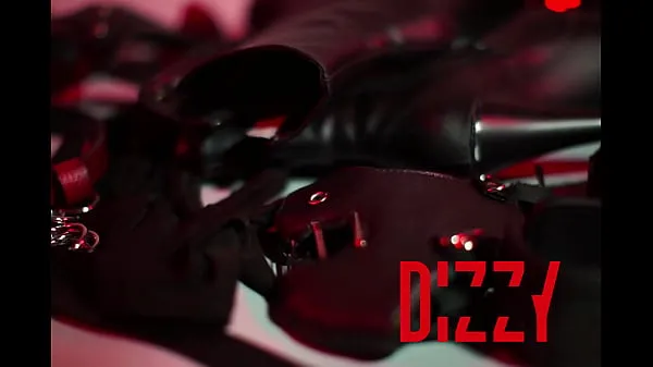 XXX Des nouvelles de Dizzy Miss Sizzy meilleures vidéos