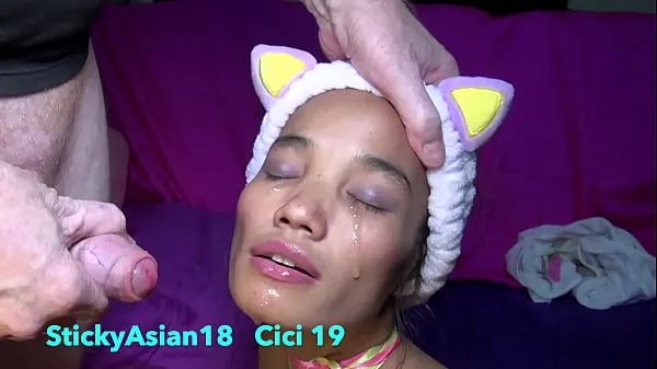 XXX StickyAsian18 cutey Cici se prend une bite amusante avant de regarder la télévision meilleures vidéos