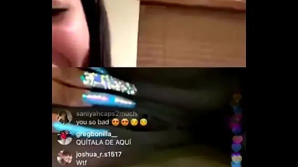 XXX Louca, mostra a bucetinha ao vivo na stream do instagram de Malu Trevejo top Vídeos