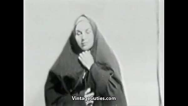 Najboljši videoposnetki XXX A Nun gets Her Holy Pussy Fucked