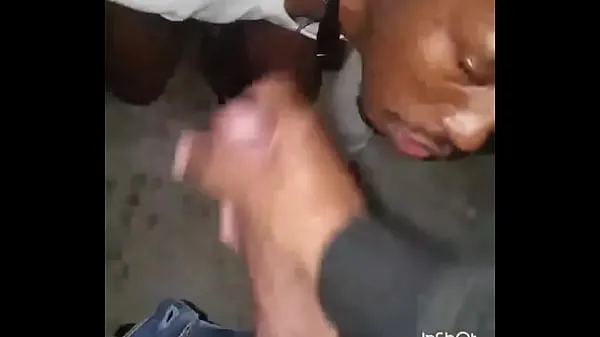 XXX Black sucking in public legnépszerűbb videó