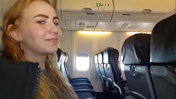 XXX ÖFFENTLICHES FLUGZEUG Handjob und BlowjobTop-Videos