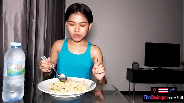 XXX Petite Asian amador GF da Tailândia faz o jantar e faz sexo depois top Vídeos