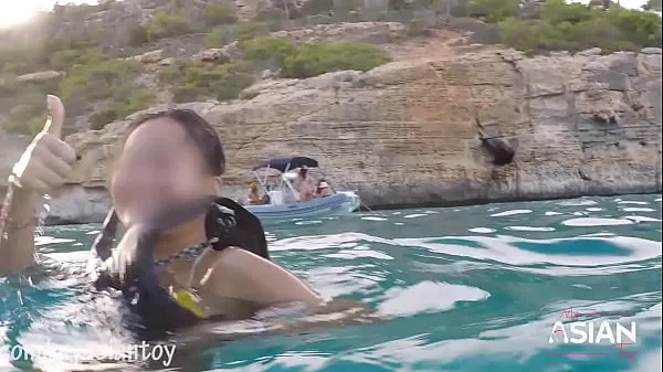 XXX REAL Outdoor public sex, showing pussy and underwater creampie κορυφαία βίντεο