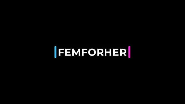 XXX 支配的なガールフレンドが弱虫ボーイフレンドにペギングトレーニング -FEMFORHER 件のトップ動画