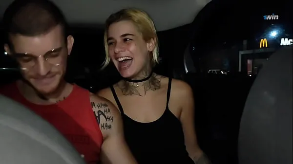 XXX couple has sex in an uber, and the driver films everything and puts it on the internet лучших видео