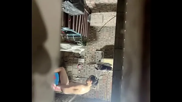 XXX Secretly filming my sister-in-law coming home from work to take a shower at night лучших видео